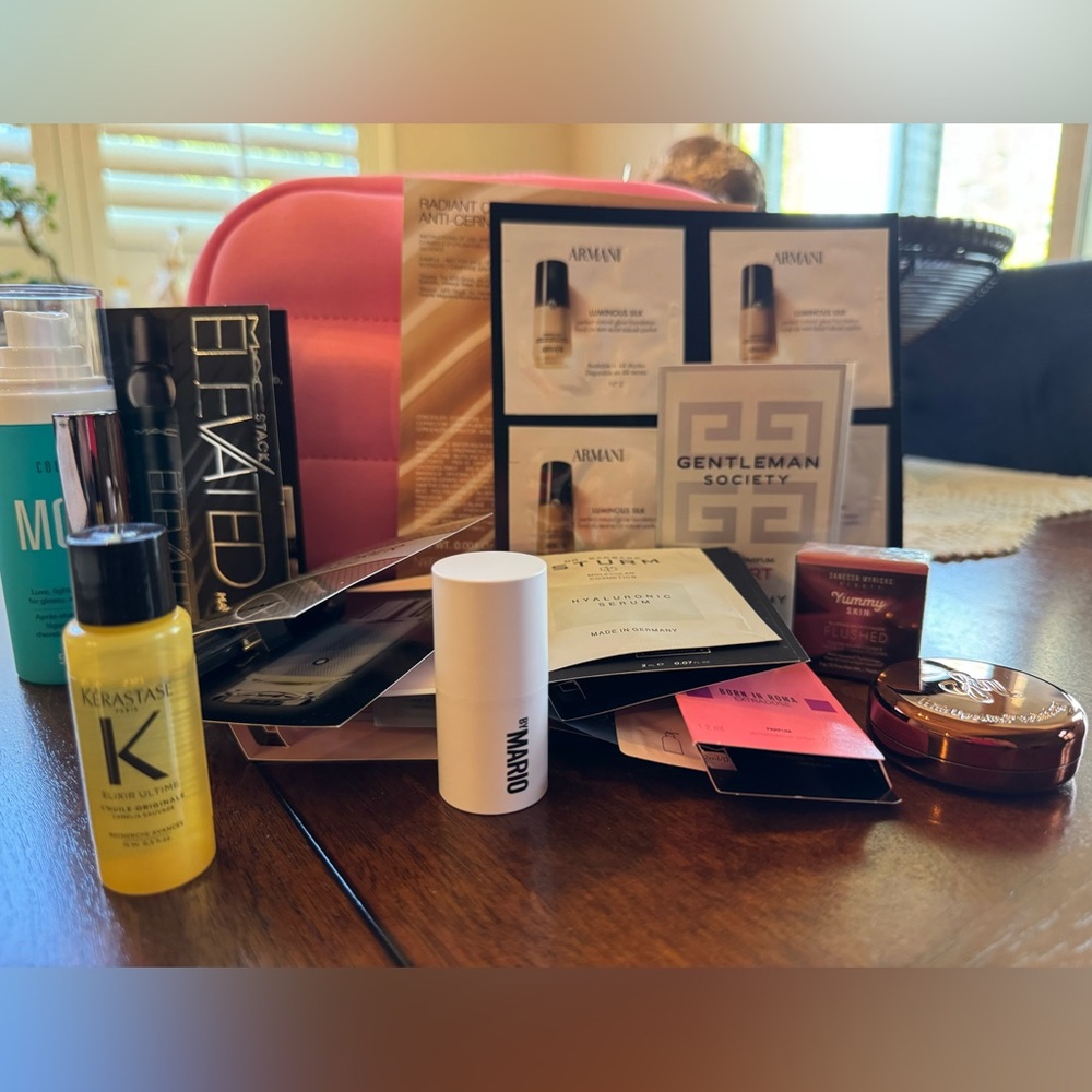 New Cosmetic Bag and Deluxe Travel Sizes!